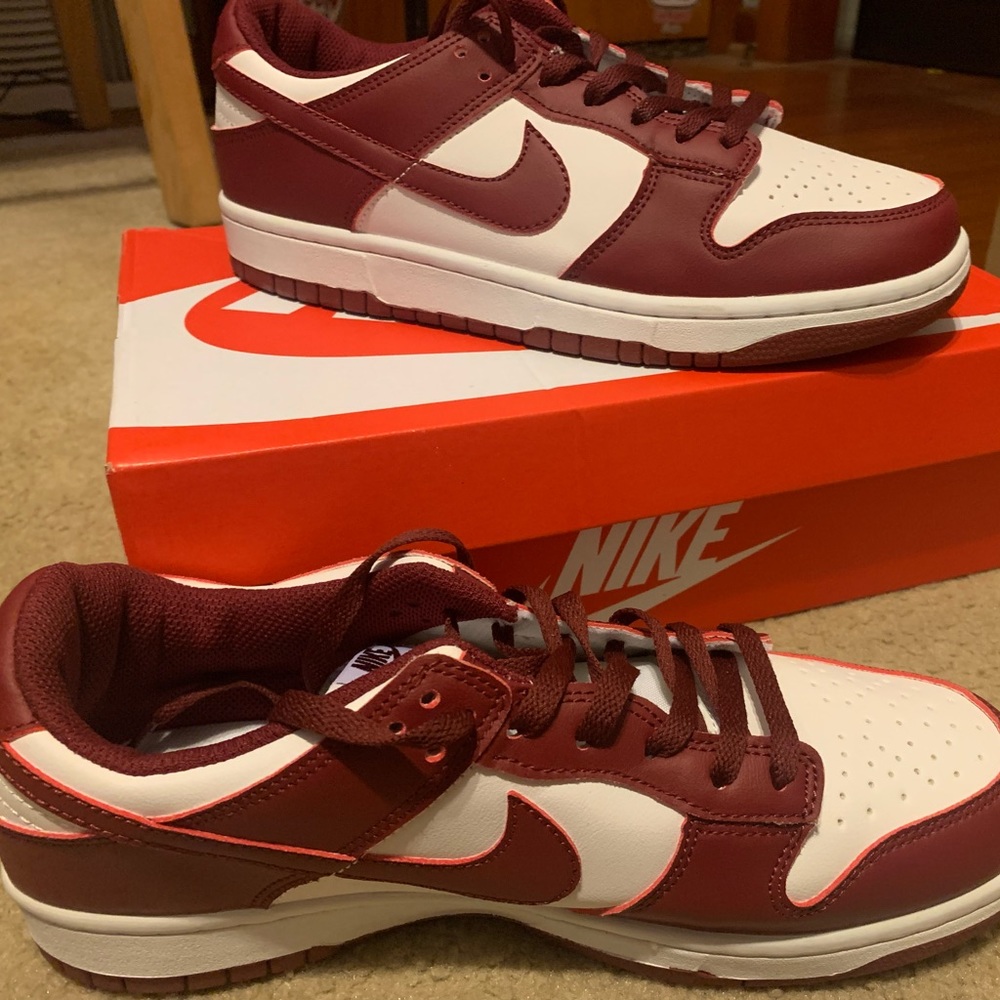 Nike Bordeaux Dunks